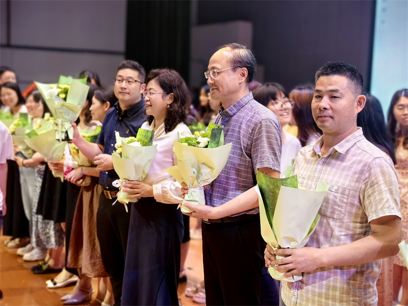c861a330d1e64081ab2b4e8986336428.jpg