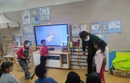 春日之约，携手同行——尚城幼儿园关工委走进课堂活动